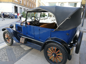 Ford Model T from 1919.